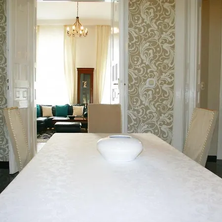 Villa Apartman Sarvar